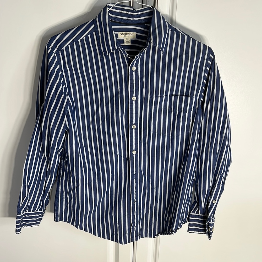 St. John’s bay long sleeve dress shirt